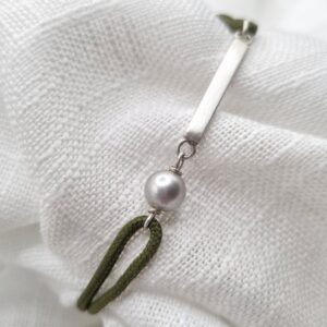 Ma version du bracelet, avec une perle grise, en argent 925 et paracorde Military Green